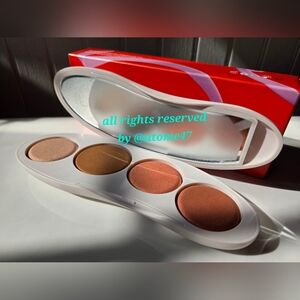 ILIA Limited Edition The Ethereal Baked Face Palette in Medium